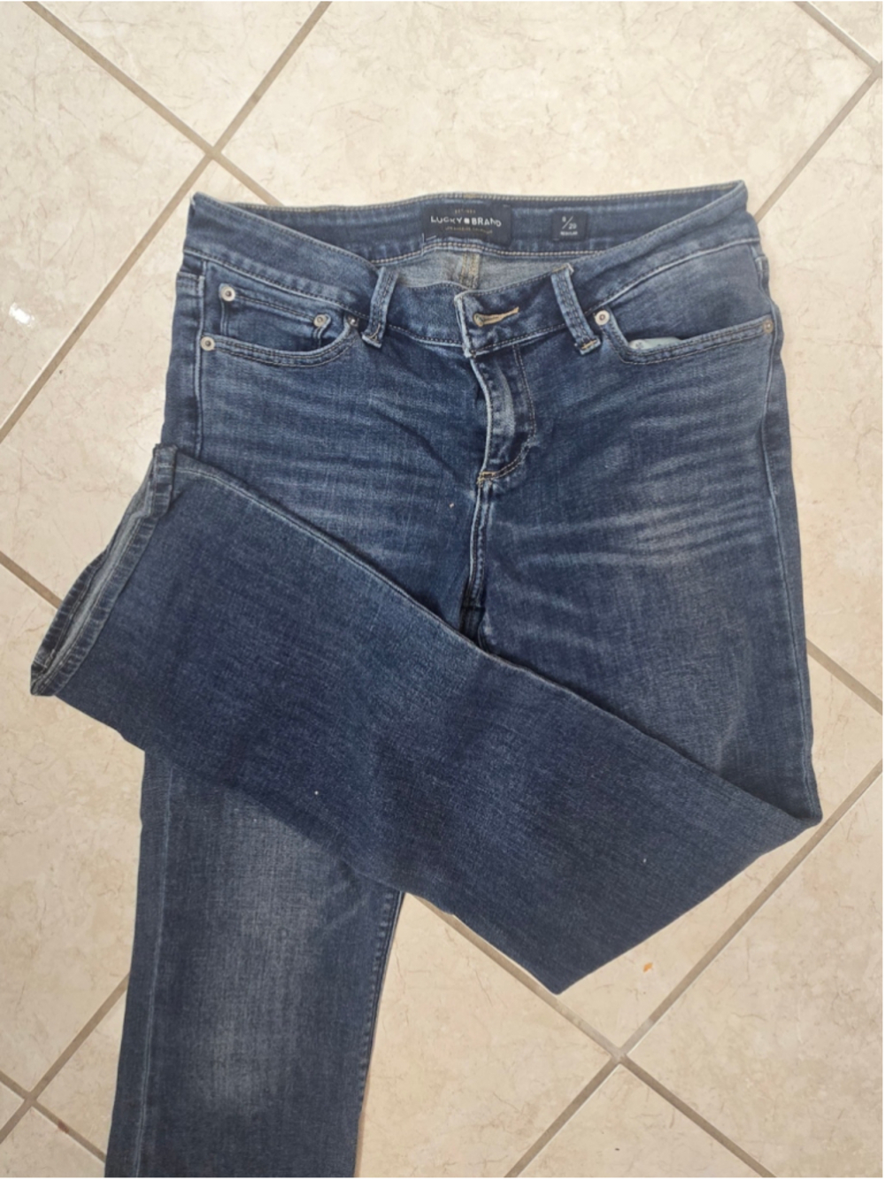 Lucky Brand Womens Slight Flare Jeans Size 8/29 Regular - Picture 6 of 6